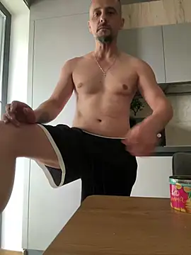 XXX chat uživo modela InsaneMattt