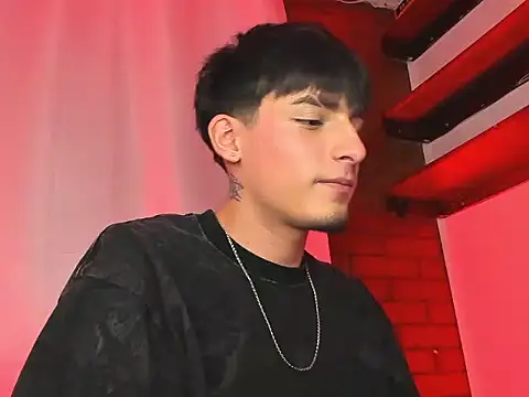 Mateo_Mitchelln Webbikameraesitys