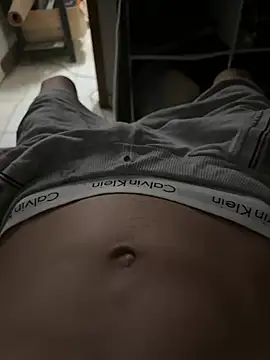 bnnzin Show in webcam