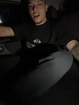 Chat +18 de AlphaMasterXxx ao vivo