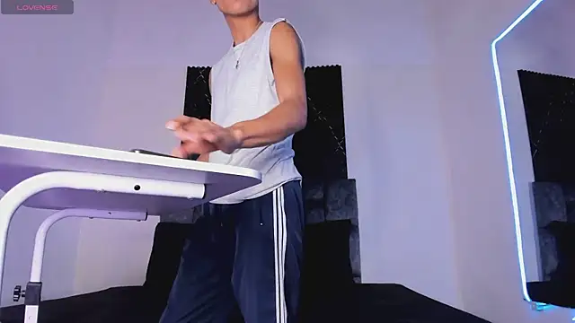 Živý XXX chat ThiagoSexy005