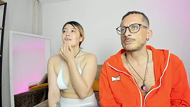 DarkRomanceXXX Adlı Modelin Canlı XXX Sohbeti