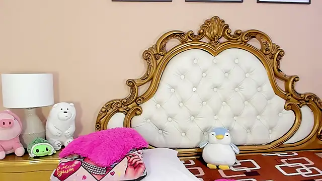 AlanaJones1 Adlı Modelin Canlı XXX Sohbeti