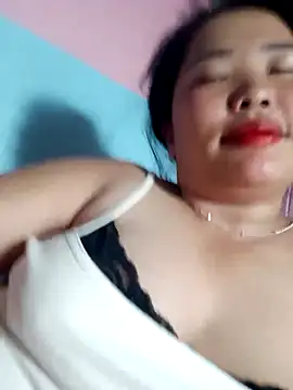 Chat +18 de Irene-01 ao vivo