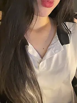 Elise68 现场XXX聊天
