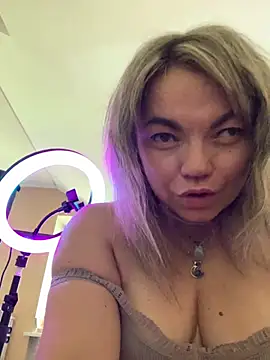 ElizavetaCream – Naživo XXX chat