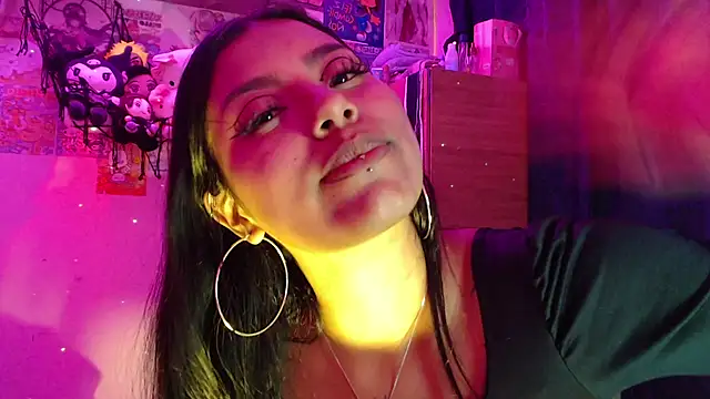 Katta_ossa Adlı Modelin Canlı XXX Sohbeti