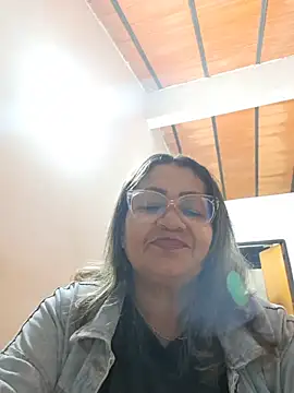 Chat XXX ao vivo de Vickyfox_