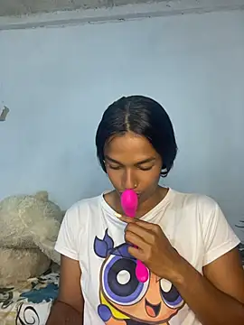 Chat XXX ao vivo de FlorSalvaje_