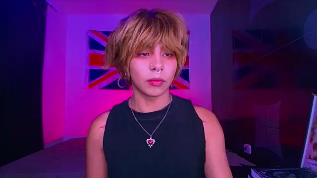 Aronn_44 – Naživo XXX chat