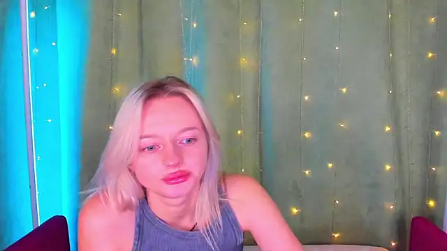 XXX chat uživo modela AlessaKiss