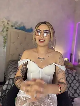 Czat XXX na żywo – nini_love01