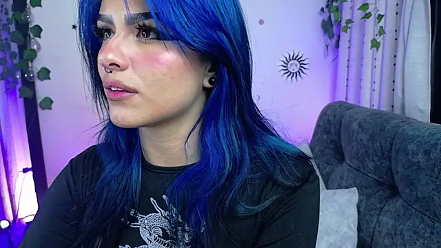 blue_kitten's Live XXX Chat