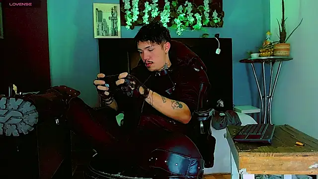 HannibalLester Live XXX Chat