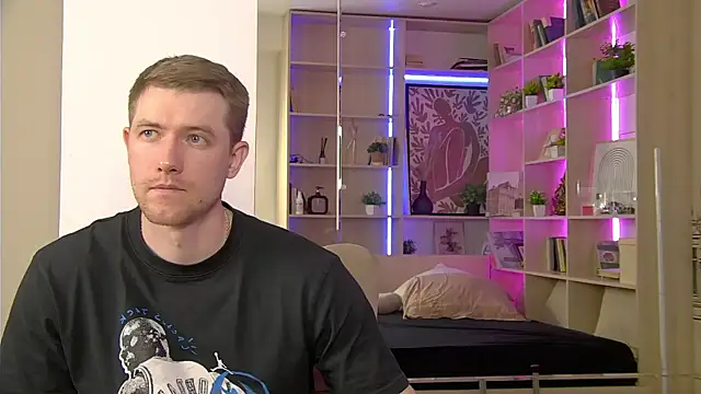 EthanPinkman Live XXX Chat