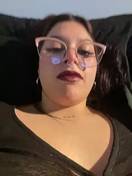 amazonaa9 – Naživo XXX chat