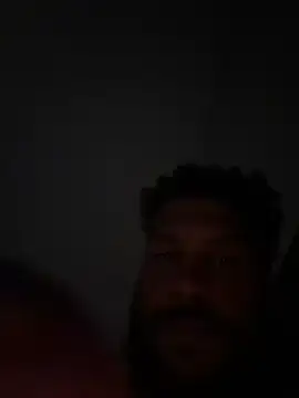 HornyStr8Freak 现场XXX聊天