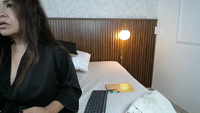 Ariana_Wayne: онлайн-секс-чат
