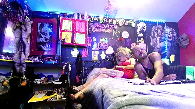 Splash_Queen420 élő XXX-chatje