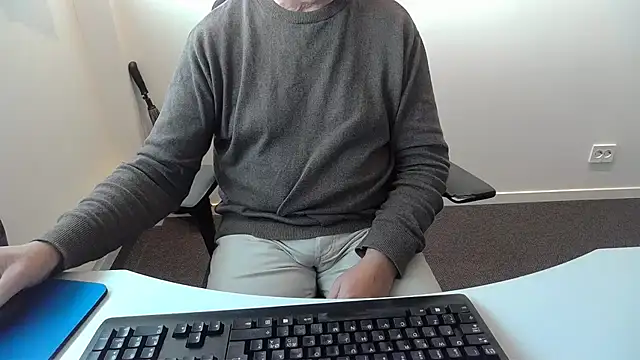Buggemann 现场XXX聊天