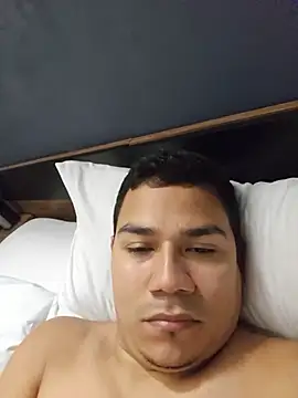 Alejandroxxxof – Live XXX-chat