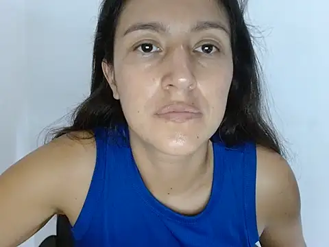 צ'אט XXX בשידור חי של SarahFriendly