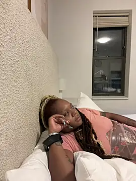 Chat +18 de pocketgoddess ao vivo