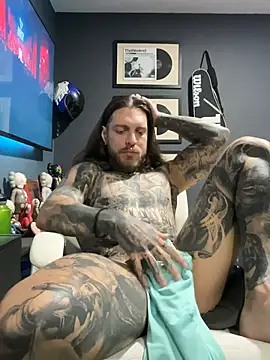 ThomasHells' Live XXX Chat