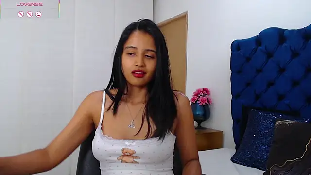 Chat XXX en directo de Lili666_