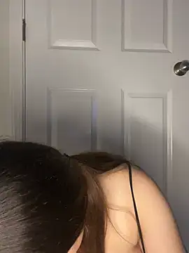 XXX chat uživo modela treasurebabii