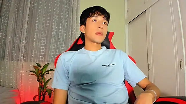 tom_Howard 现场XXX聊天