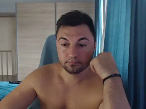 Онлайн чат XXX HankMalone