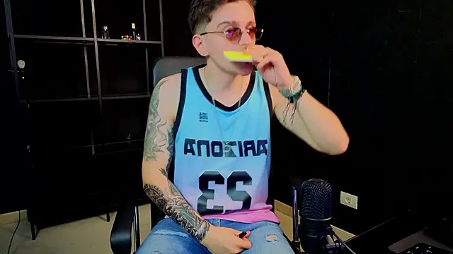 Chat XXX ao vivo de FelixStarkk
