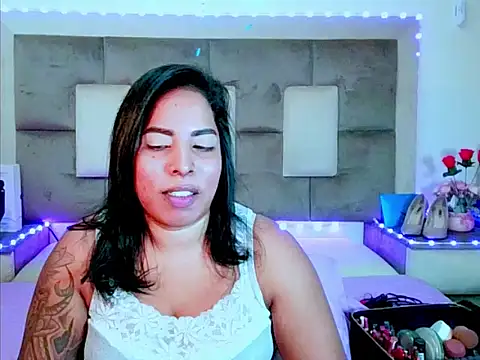 XXX chat uživo modela indiantopaz694u