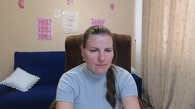 Mirabelle_Velvet's Live XXX Chat