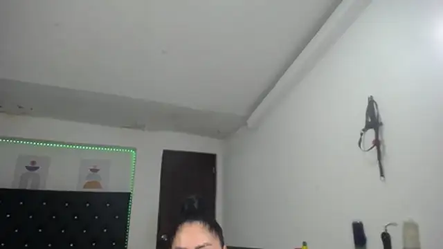 Chatroom XXX en direct de mature_bigboobs10