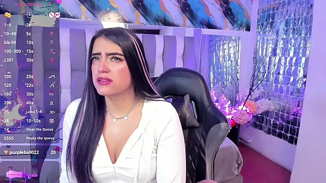 IsaDiiaz XXX чат на живо