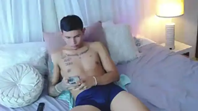 skoook_gray_ Chat XXX live
