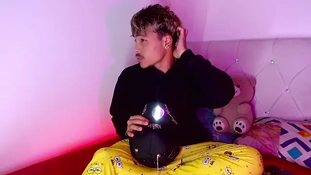 Angel_foxc13 Adlı Modelin Canlı XXX Sohbeti