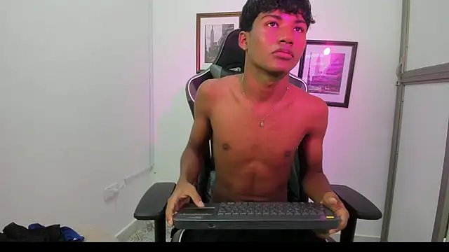 jordan_cum18's Live XXX Chat