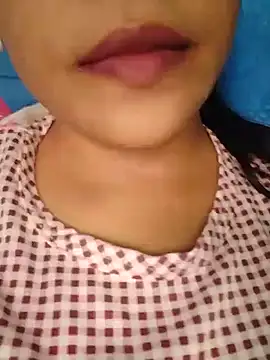Anki-doll Adlı Modelin Canlı XXX Sohbeti