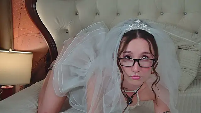 LizaMoon__ Adlı Modelin Canlı XXX Sohbeti