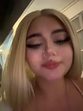 lya_nekko_ – Naživo XXX chat