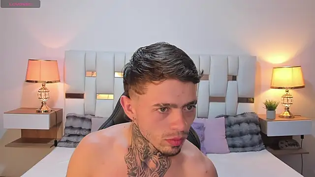 Zeus_damian21 Live XXX-chat