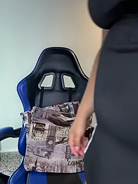 _Bella_7 – Naživo XXX chat