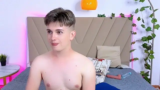 Živý XXX chat Miless_Cooper