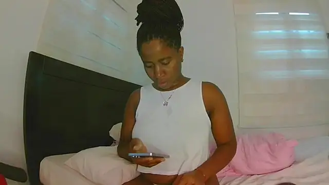 MISSMAYSROOM – Naživo XXX chat