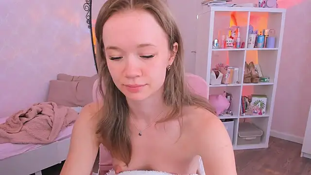 Lily_Young – Naživo XXX chat