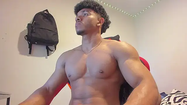 Chat +18 de Jayden_VanceJS ao vivo