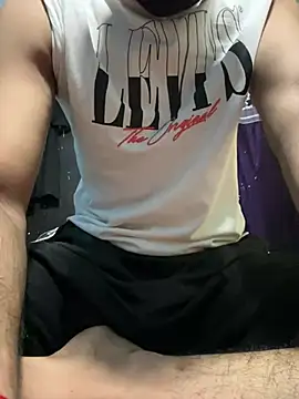 mightyythorrrr's Live XXX Chat
